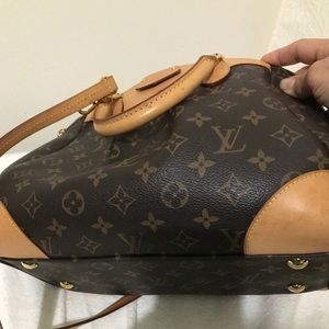 COPY - Louis Vuitton purse